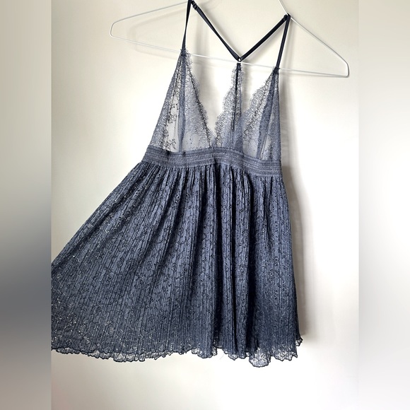 Victoria’s Secret Women Size L Blue Navy Lace Baby Doll Top Slip dress - Picture 1 of 7